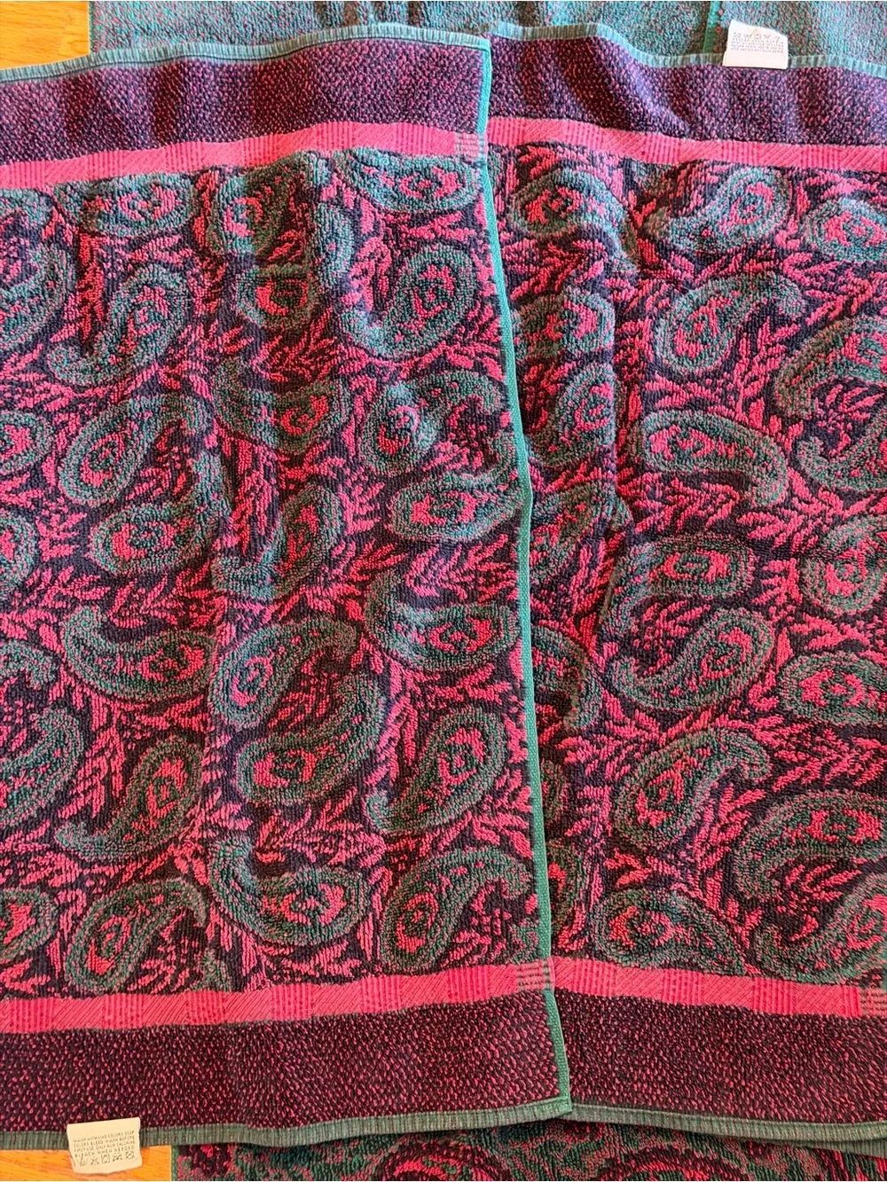 FieldCrest vintage 1990s Jewel tone paisley Bath towel set-2 bath towels/3 hand